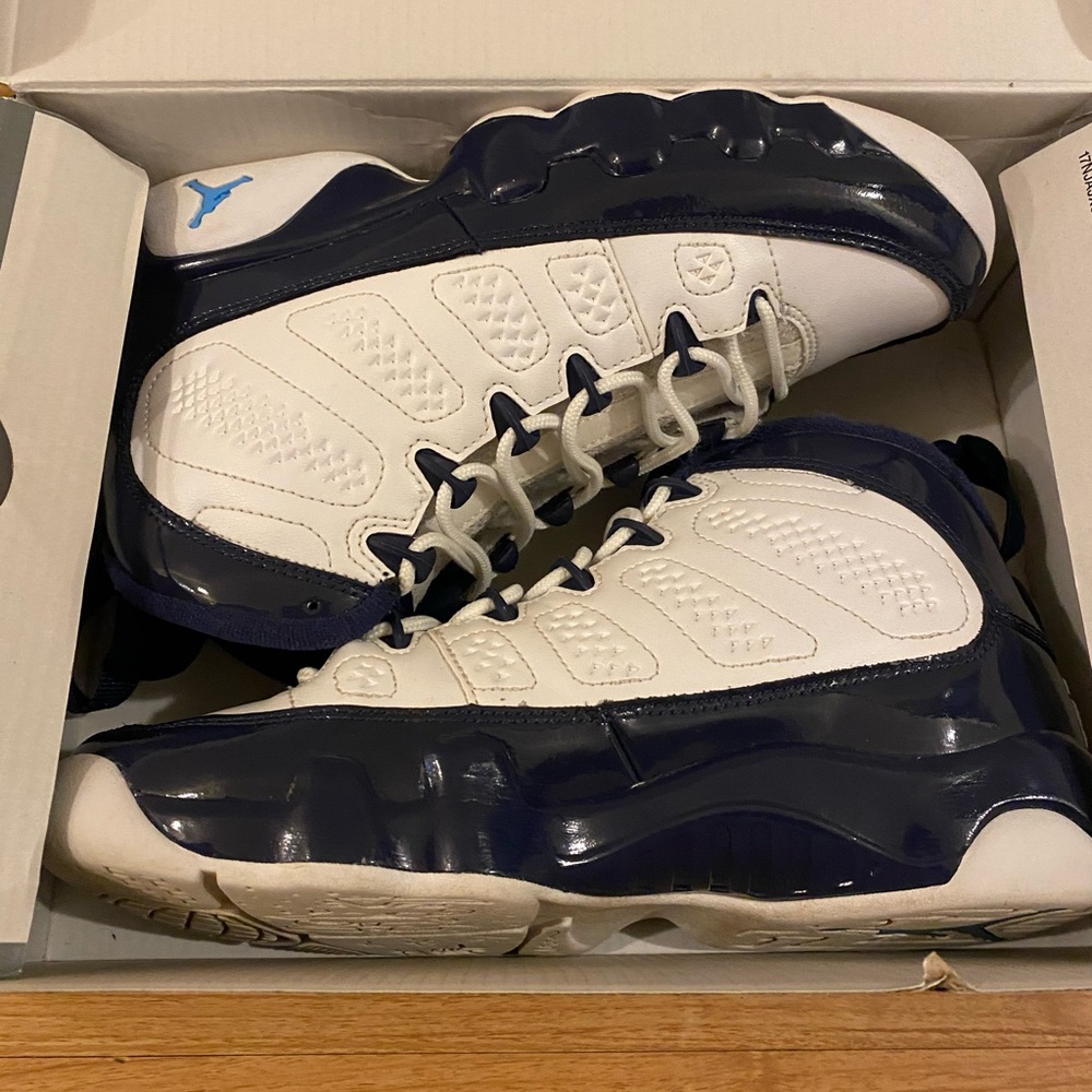 Jordan Retro 9 gs sz 5.5y